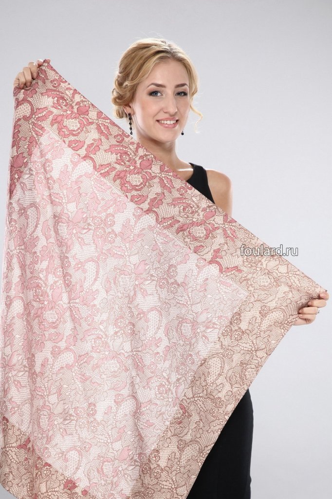 Стильный шелковый платок